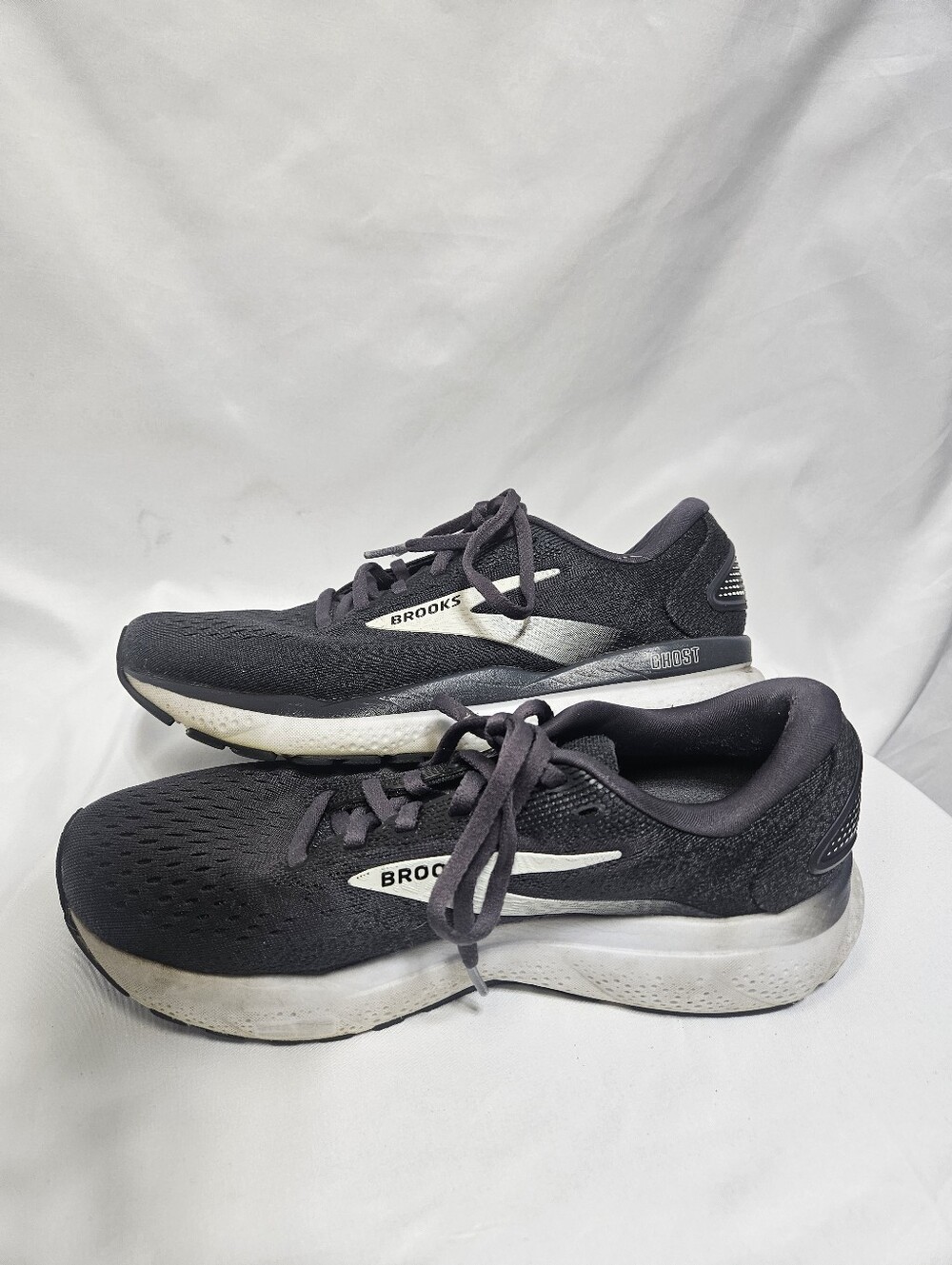 Brooks Ghost 15 Running Shoes Women’s Size 9 Black White Cushioned Road Running
